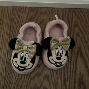 Minnie Mouse slippers